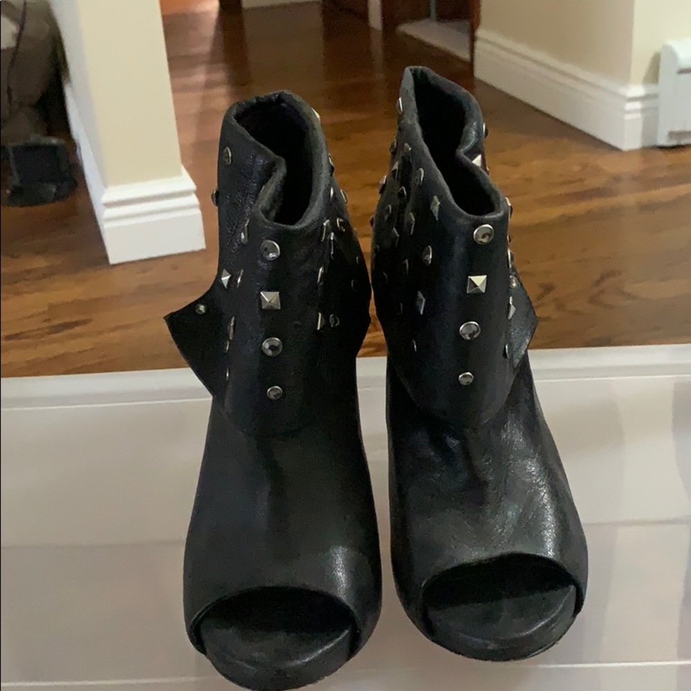 Vince Camuto open-toe, ankle booties